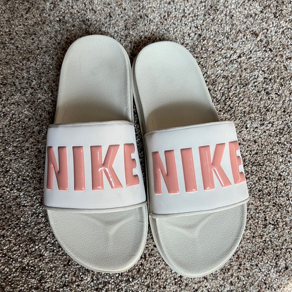 Women’s slip on sandals
